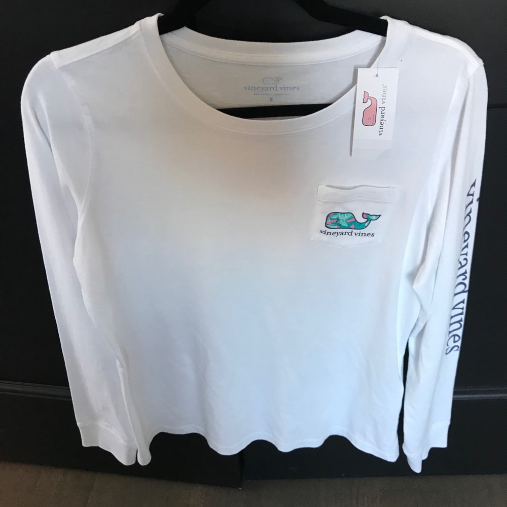 vineyard vine logo long sleeve tee shirt